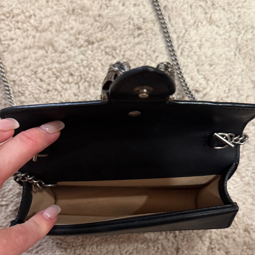 Gucci Black Crossbody Bag with Silver Chain - Picture 4 of 4